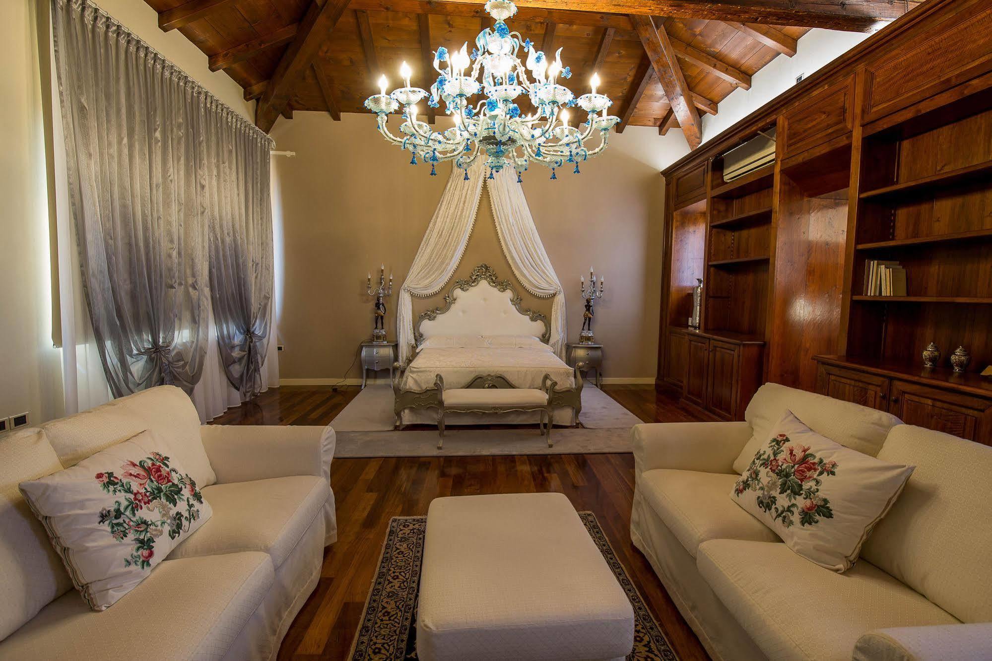 Relais Ponte Pietra Bed and breakfast